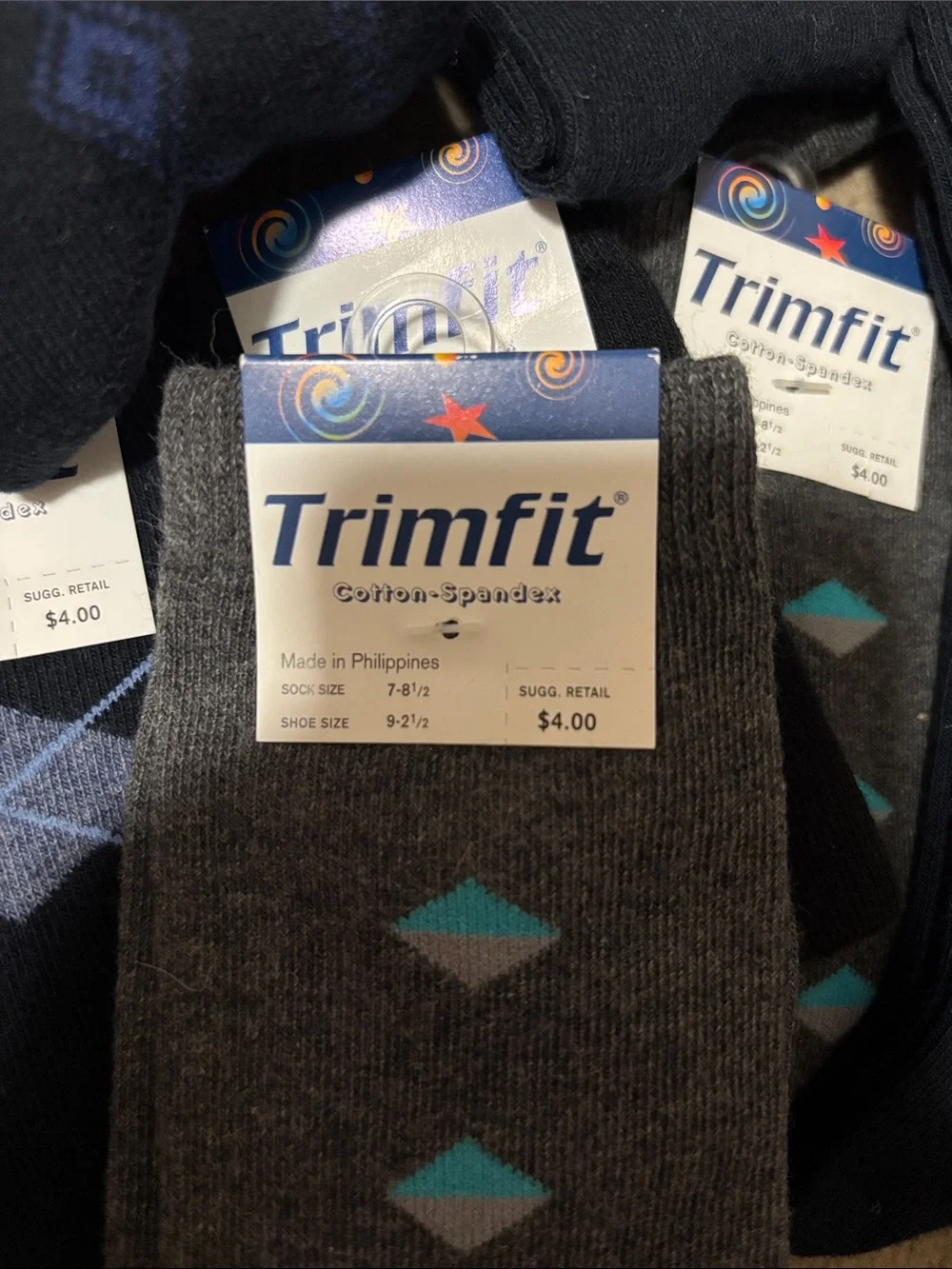 Kids Gray Cotton-Blend Socks with Teal Diamond Accents